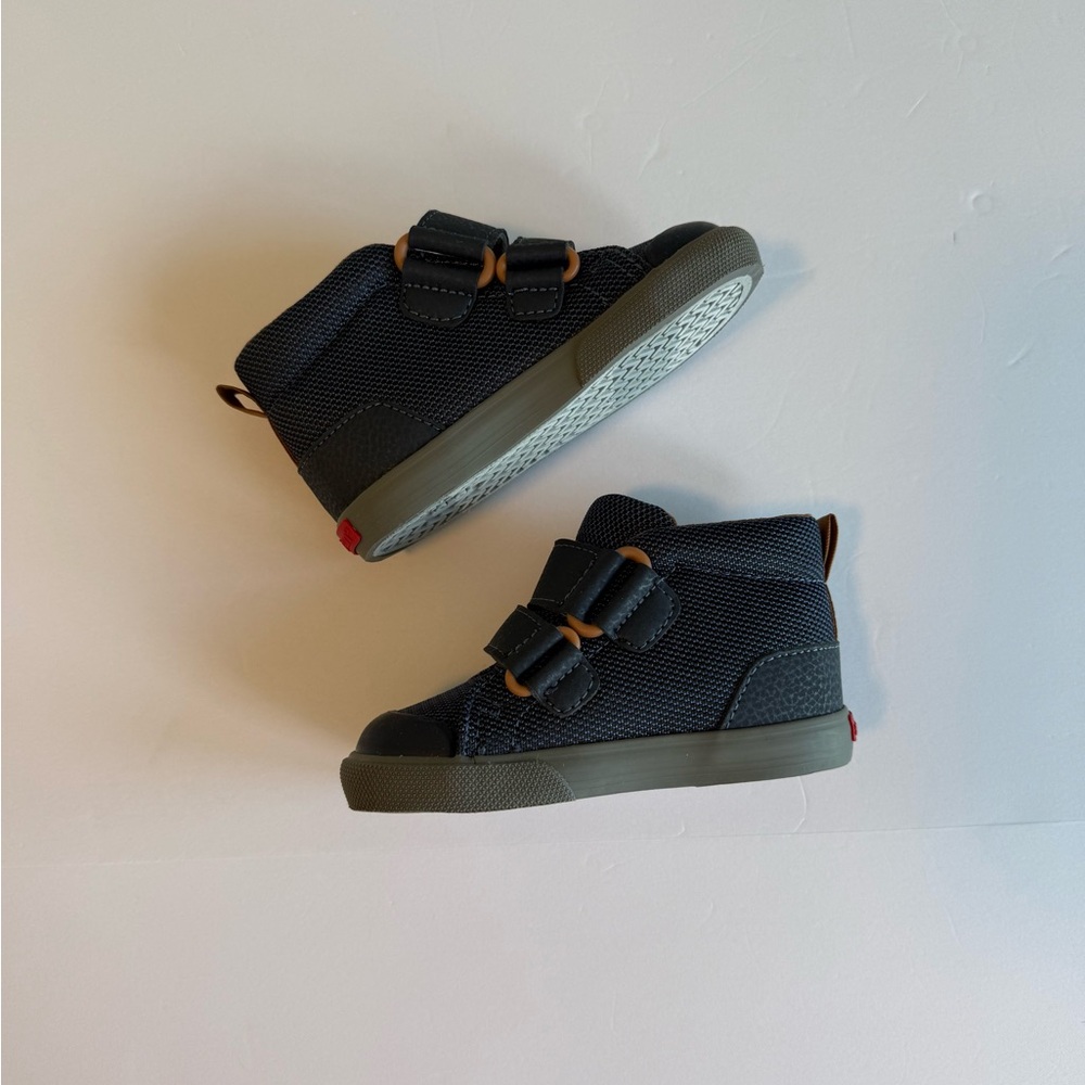 See Kai Run Navy Dean Adapt Orthodics Sneaker - Brand New!